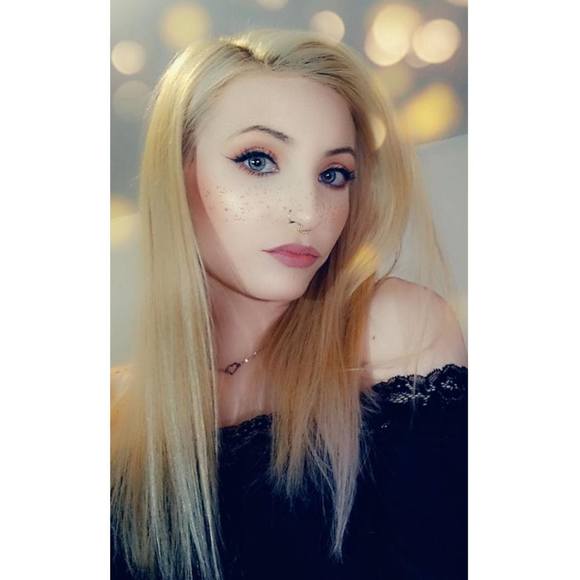 Meet your Posher, Destiney - Picture 1 of 1